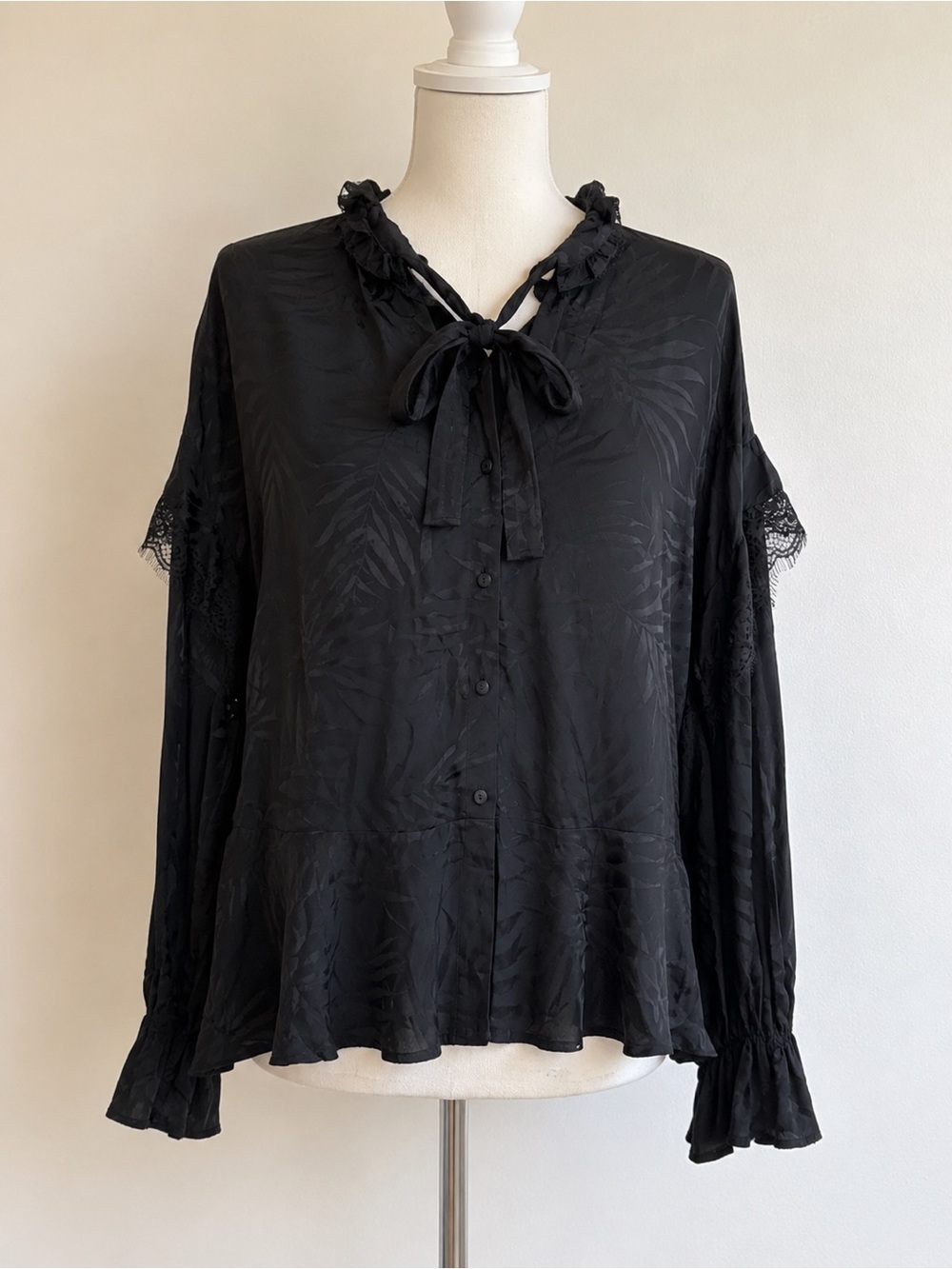 Zara Black Long Sleeve Ruffled Blouse Size XS NWT